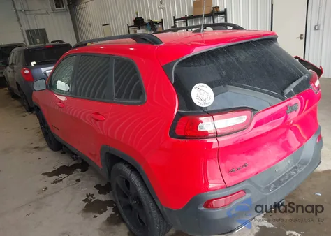 2018 Jeep Cherokee Latitude 4X4 z USA, uszkodzony, nr VIN 1C4PJMCX8JD609794